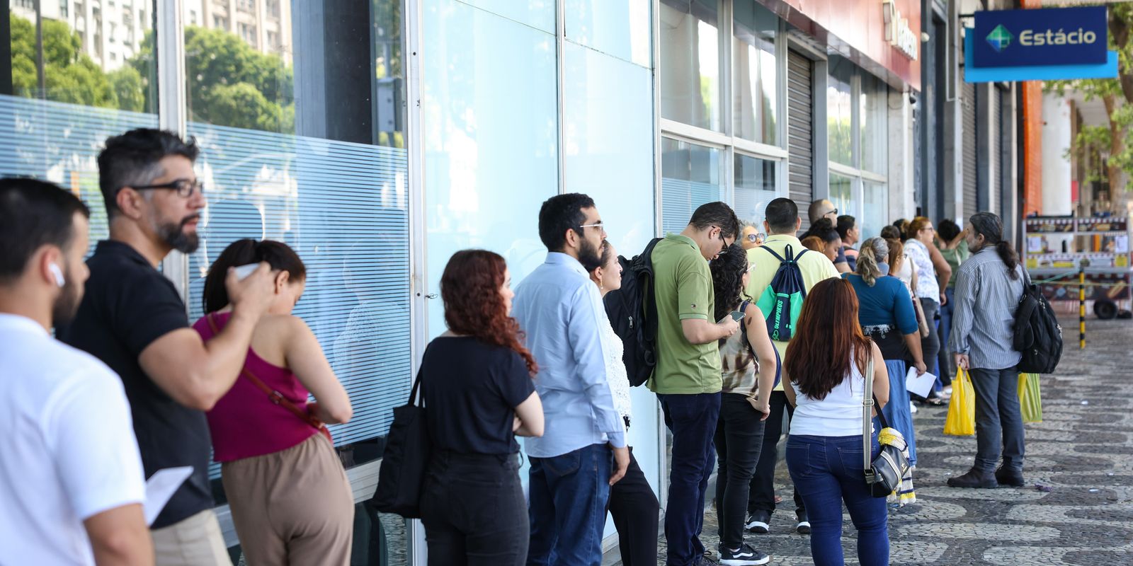 Ministério da Gestão convoca mais 44 candidatos em lista de espera para cursos de formação