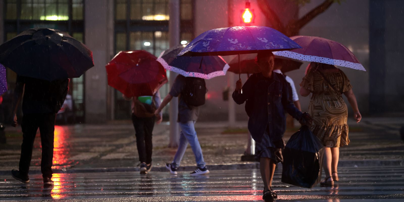 Defesa Civil de São Paulo eleva alerta por frente fria