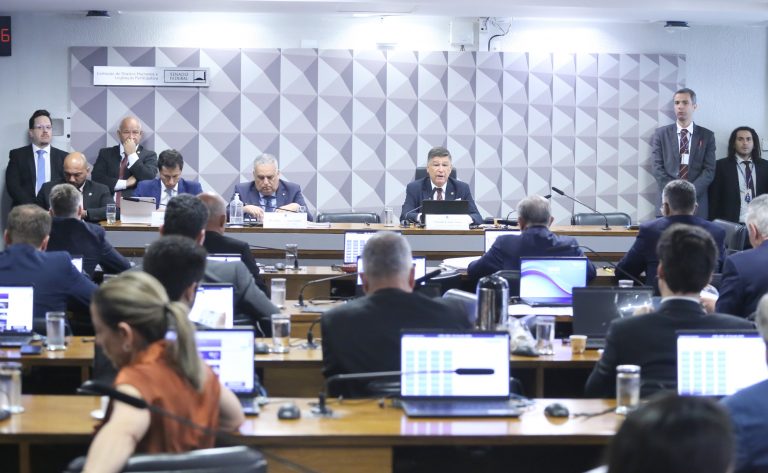CPMI do INSS convoca deputado e filho de empresário para depoimentos