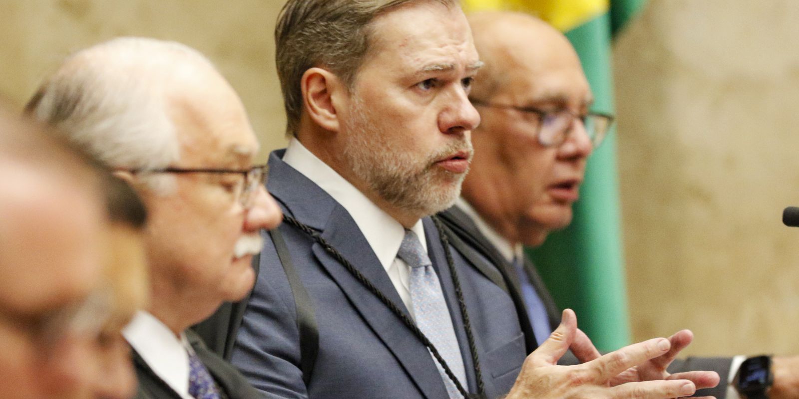 Ministro Fachin arquiva pedido de suspeição de Toffoli em inquérito do Banco Master