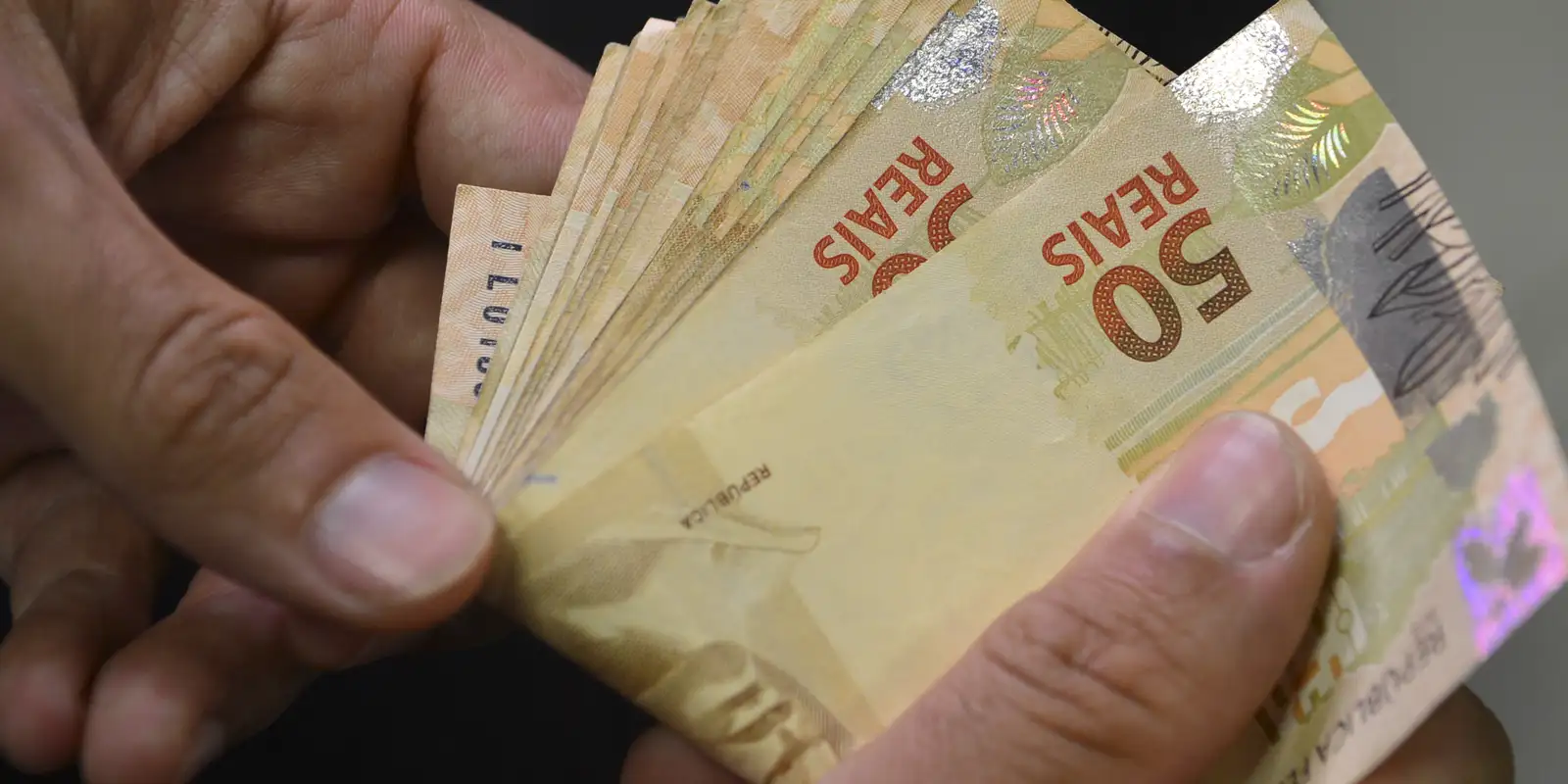 Isenção de Imposto de Renda para quem ganha até R$ 5 mil entra em vigor este mês