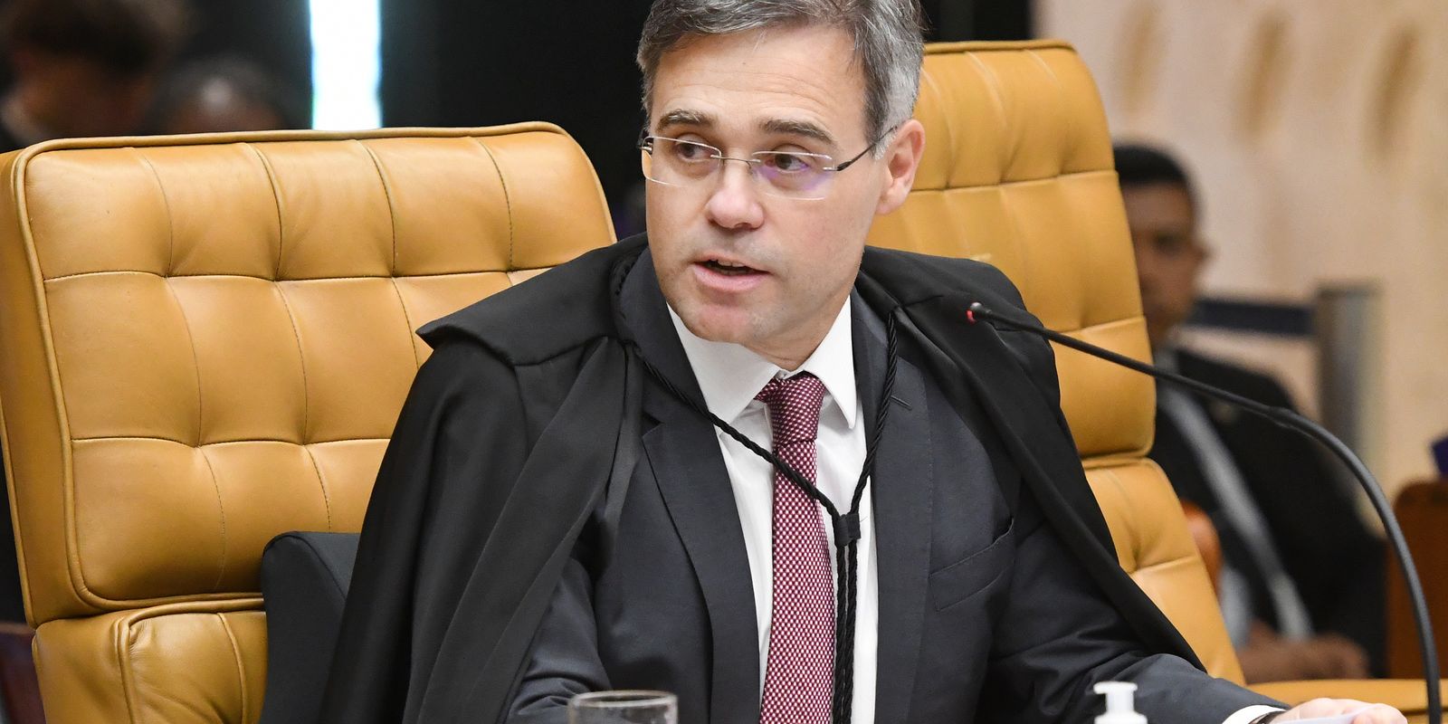 Mendonça devolve dados sigilosos de Daniel Vorcaro à CPMI do INSS