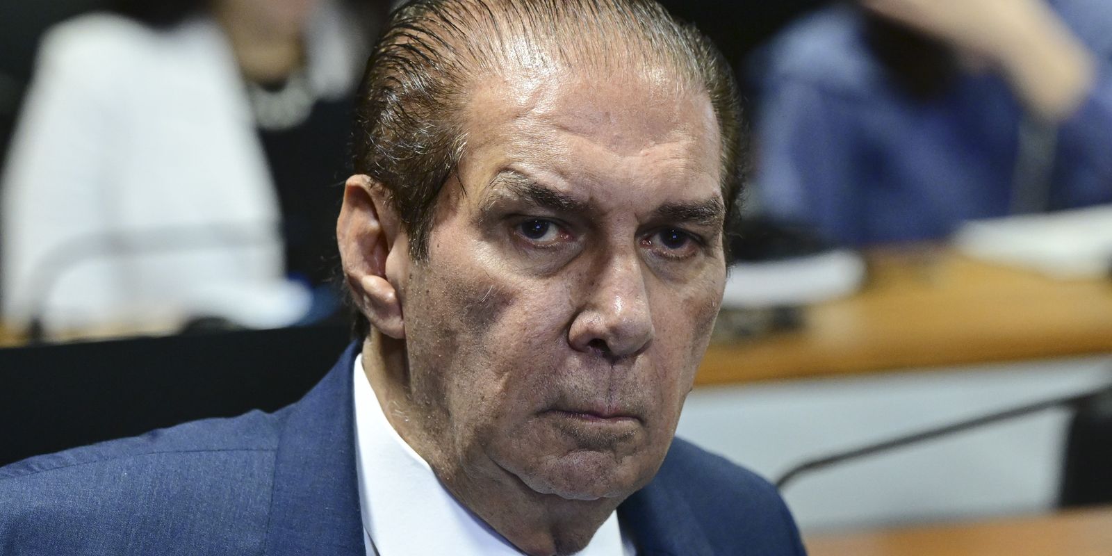 Senador Jader Barbalho é internado em Belém após sentir mal-estar