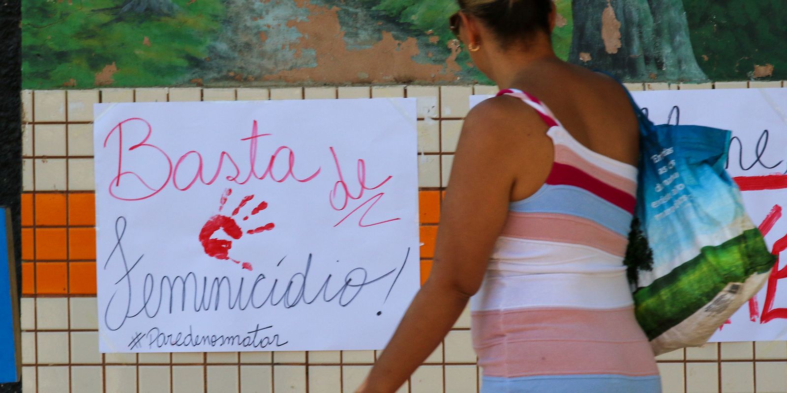 Livro coletivo de hip hop convoca artistas para combater o feminicídio