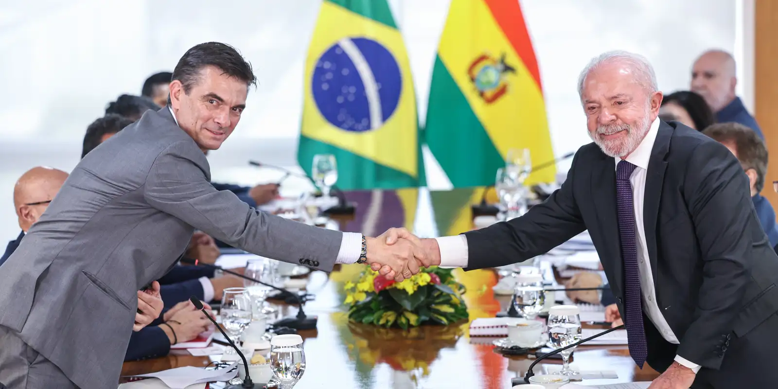 Brasil busca ampliar produção e importação de gás da Bolívia