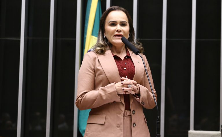 Comissão aprova sala exclusiva em IMLs para atendimento de crianças e adolescentes vítimas de violência