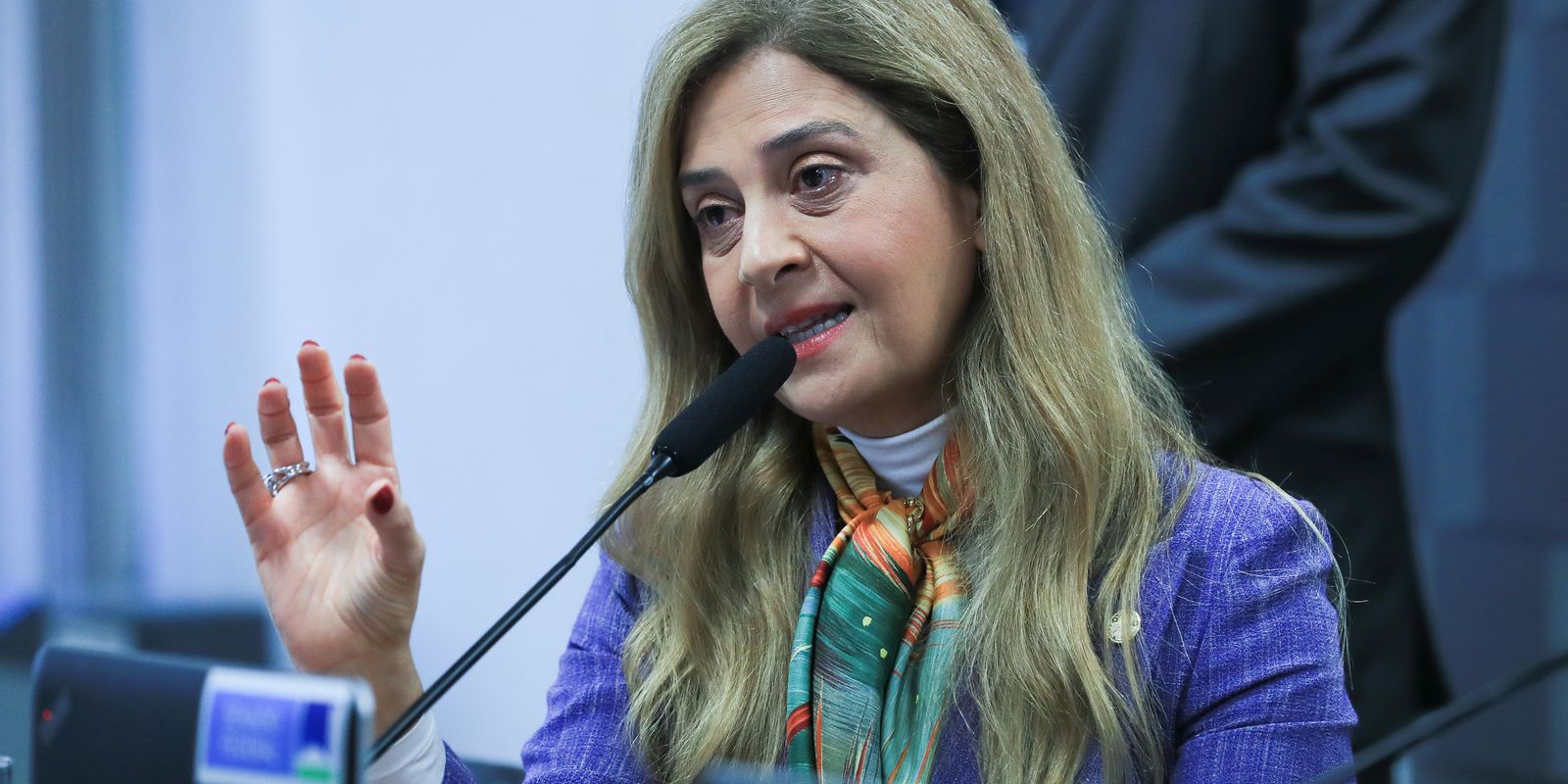 Flávio Dino mantém depoimento de Leila Pereira na CPMI do INSS