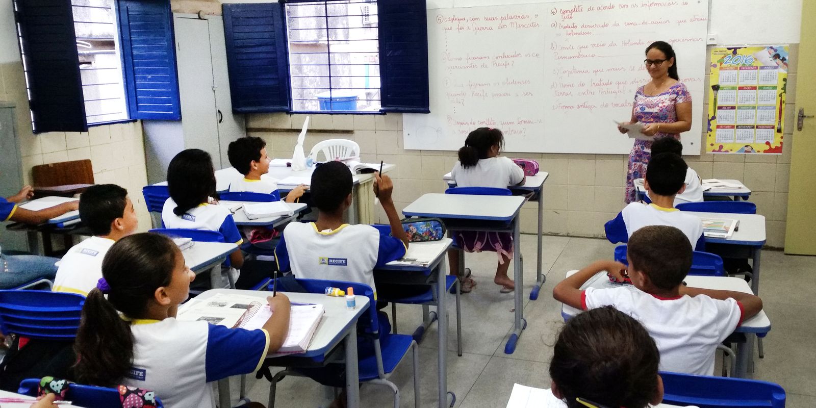 Escolas brasileiras integrarão conteúdos de prevenção à violência contra a mulher nos currículos