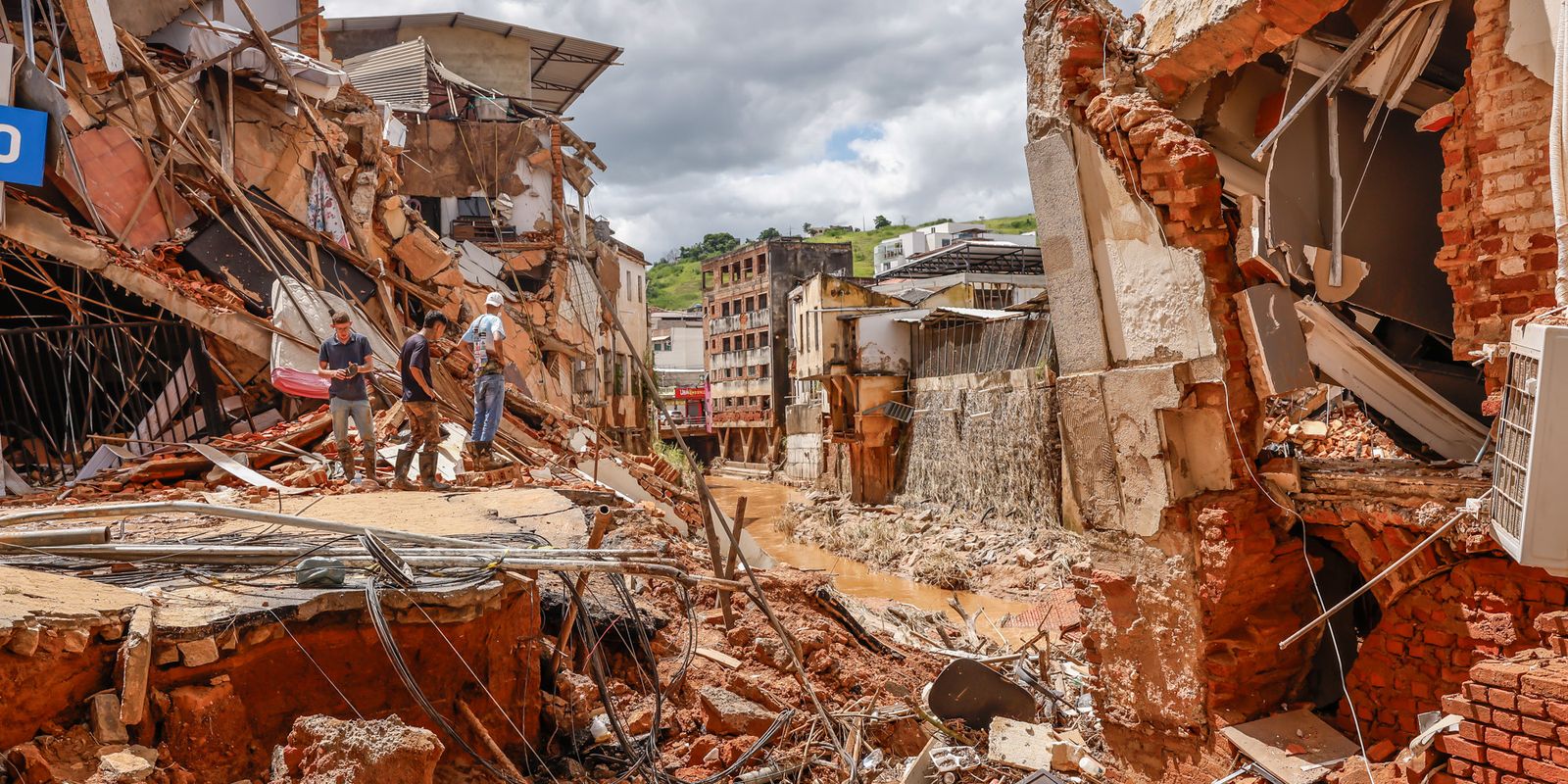Governo anuncia crédito emergencial para áreas afetadas pelas chuvas