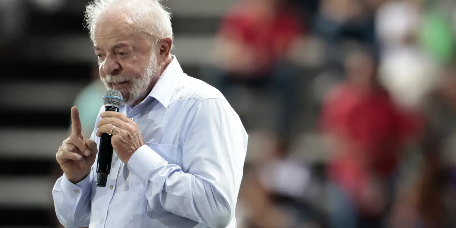 Lula afirma que governo empregará todos os esforços para controlar o preço do diesel