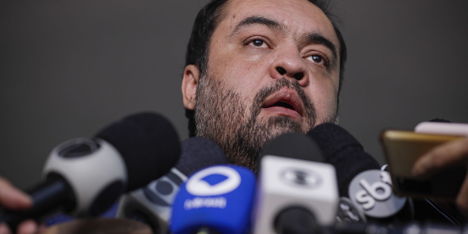 Ministro do TSE suspende análise de processo contra governador do Rio