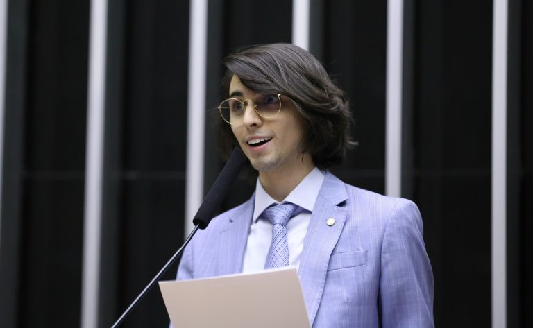 Proposta busca engajar estudantes do ensino médio na resolução de problemas urbanos