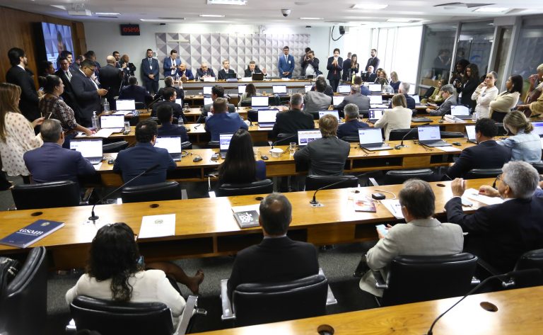 CPMI do INSS se reúne para leitura e possível votação de relatório final
