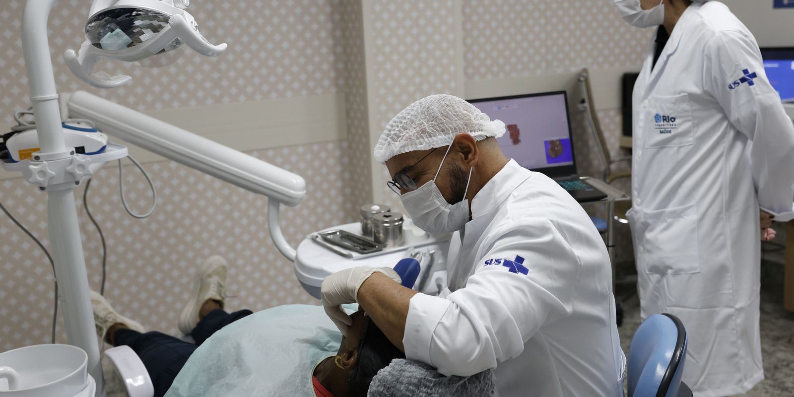 Mulheres vítimas de violência terão acesso à reconstrução dentária pelo SUS