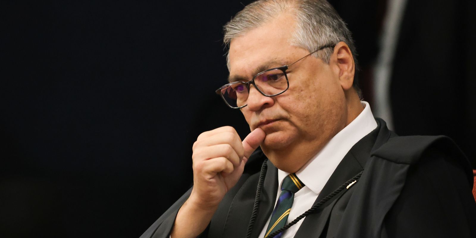 Ministro Dino vota contra lei de SC que vetou cotas raciais