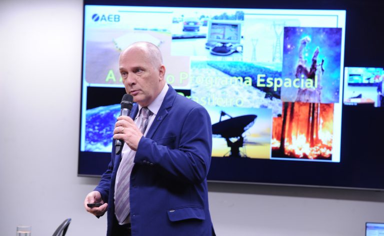 Programa espacial brasileiro pode expandir influência global, segundo chefe da agência