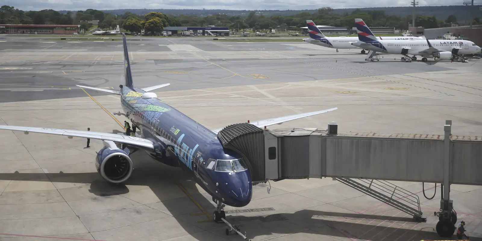 CMN regulamenta linha emergencial para companhias aéreas