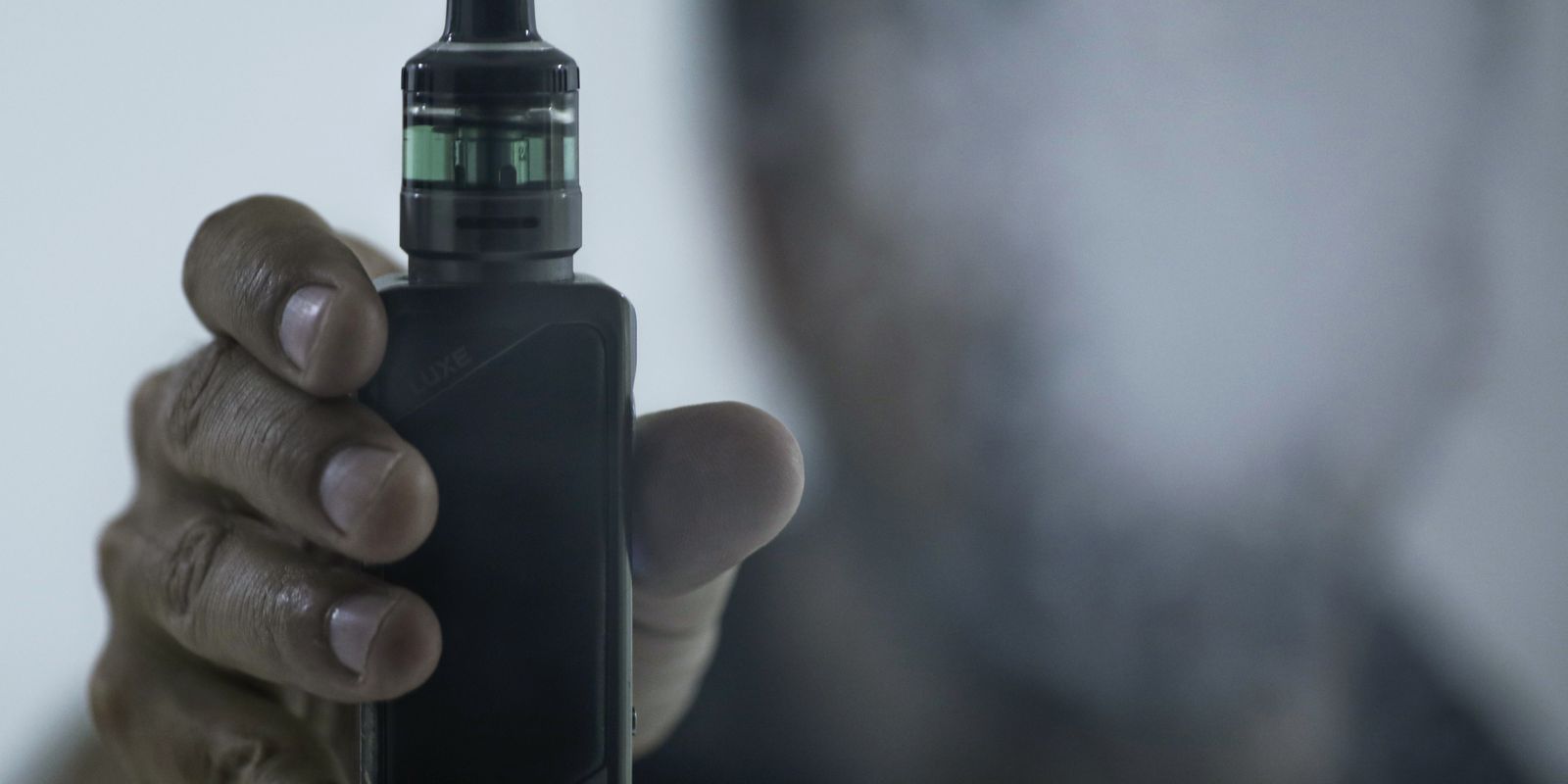 Dia mundial sem tabaco: tecnologias de vapes disfarçadas impulsionam consumo entre jovens