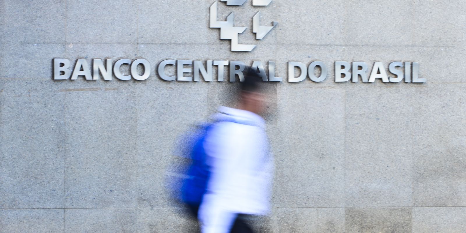 Banco Central informa que recursos de clientes do Master migraram para grandes instituições