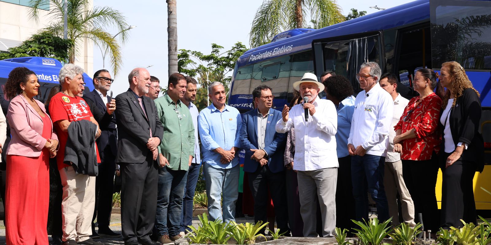 Presidente Lula solicita ao governador do Rio de Janeiro ações contra milicianos