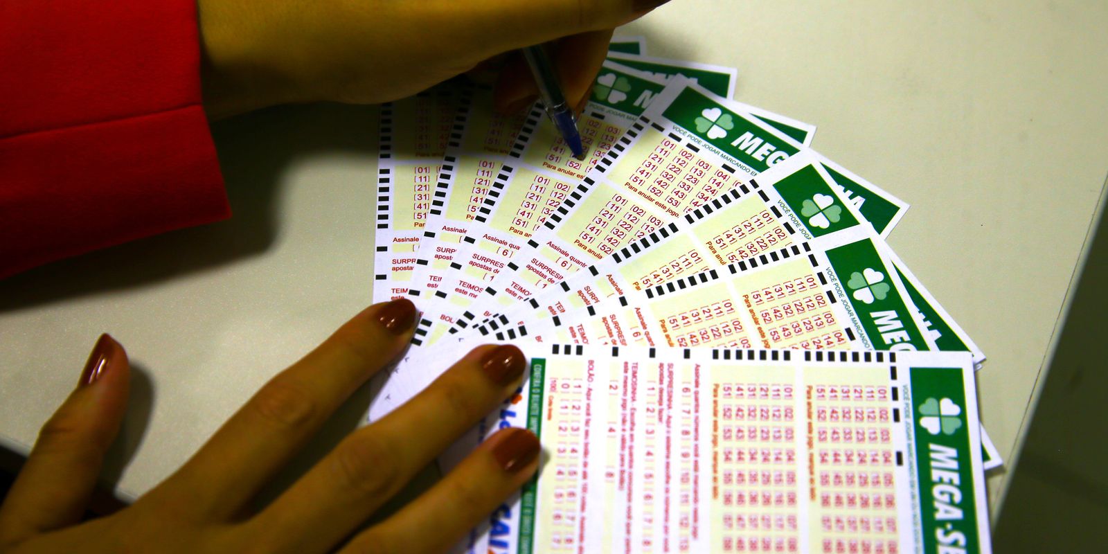 Sorteio especial da Mega 30 Anos distribui R$ 320 milhões