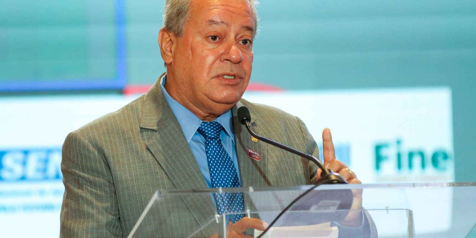 CNI expressa preocupação com risco de tarifa de 25% dos EUA para exportações brasileiras
