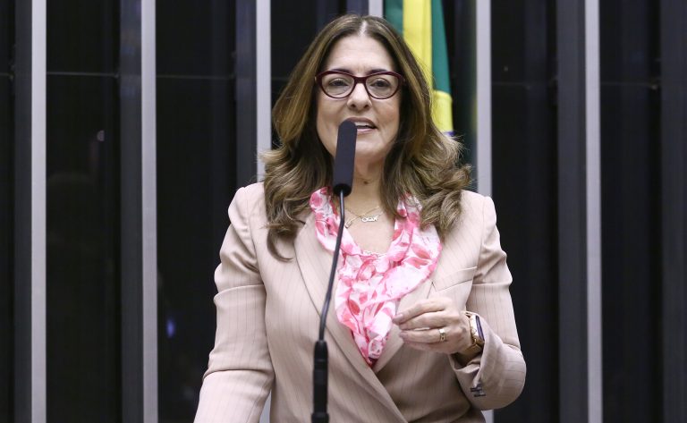 Comissão aprova reconhecimento de mulheres da pesca artesanal e garante direitos sociais e previdenciários