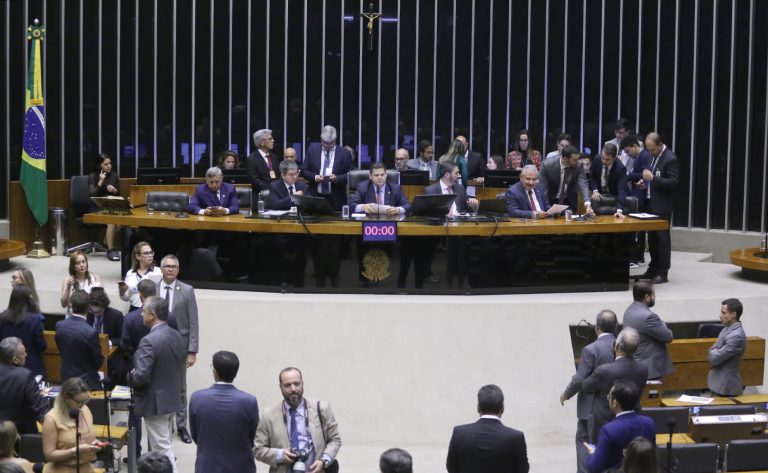 Congresso Nacional realiza sessão conjunta para analisar vetos presidenciais
