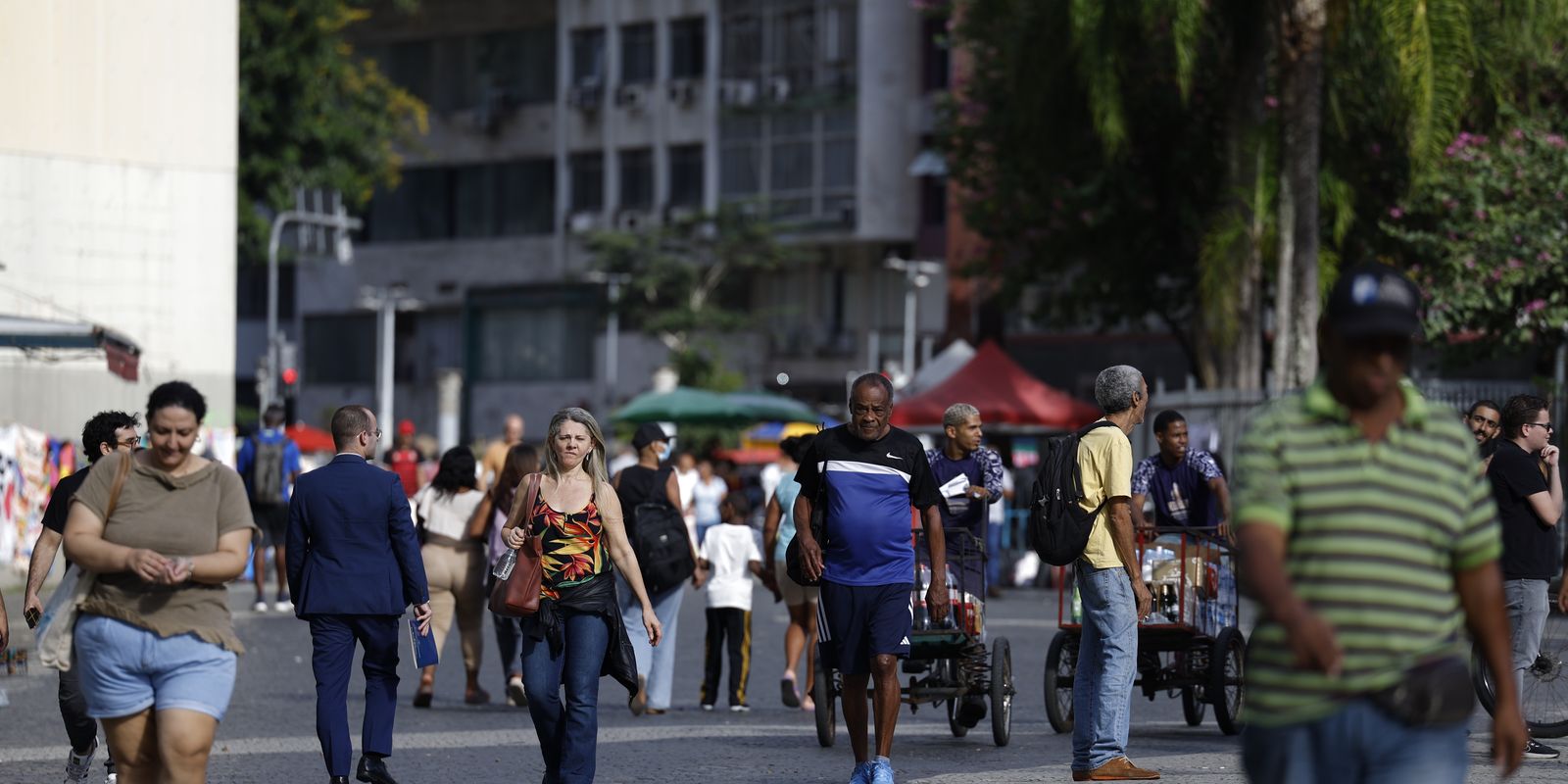 IBGE revela menor diferença salarial entre homens e mulheres em entidades sem fins lucrativos