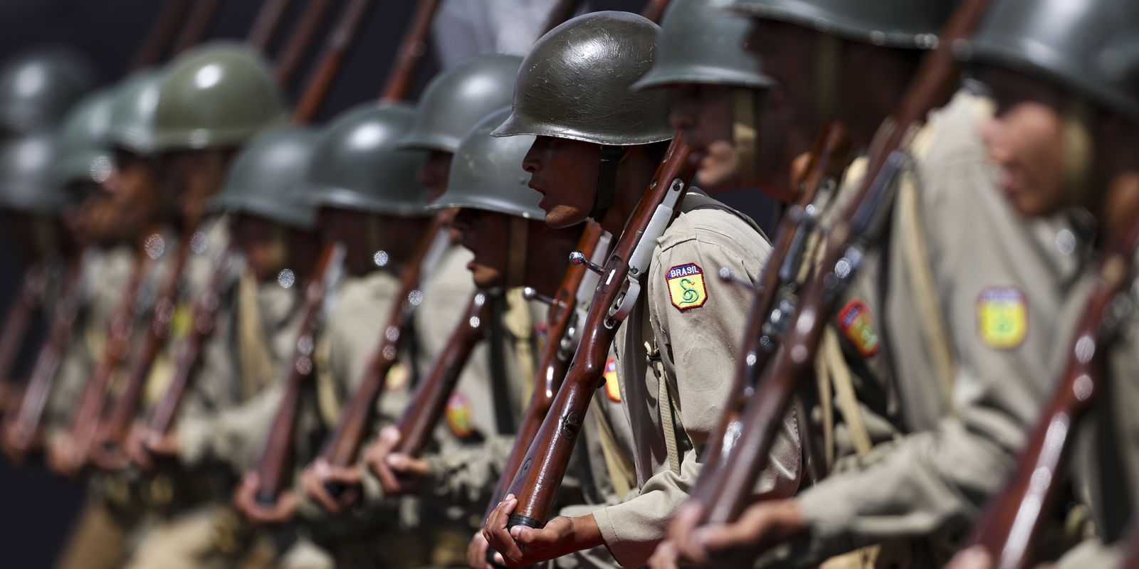 Exército mantém patrulhamento de fronteira apesar do bloqueio orçamentário