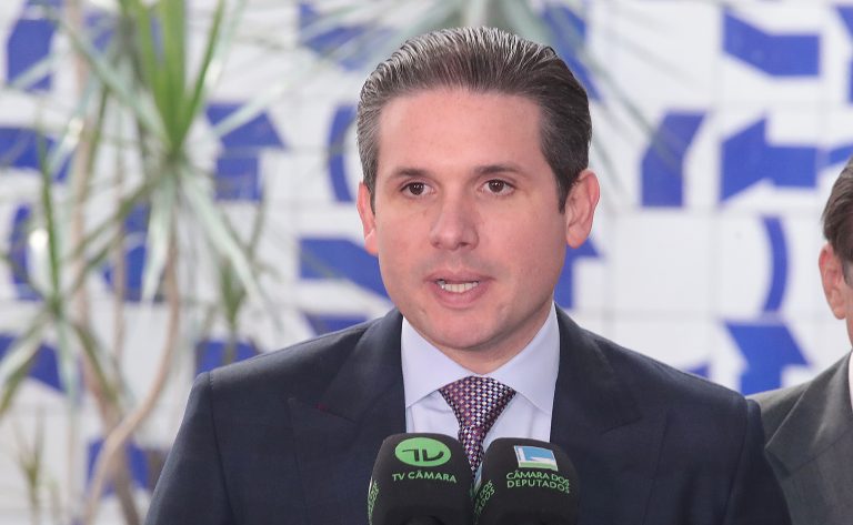Hugo Motta destaca aprovação de acordos comerciais do Mercosul pela Câmara