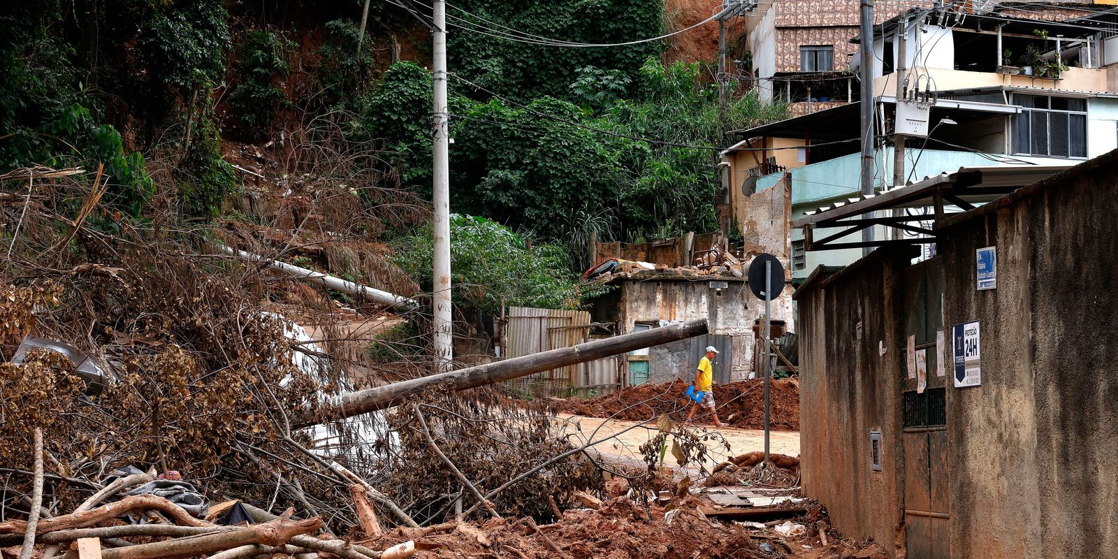 Auxílio-Reconstrução beneficia quase 5 mil famílias após fortes chuvas em Juiz de Fora e Ubá