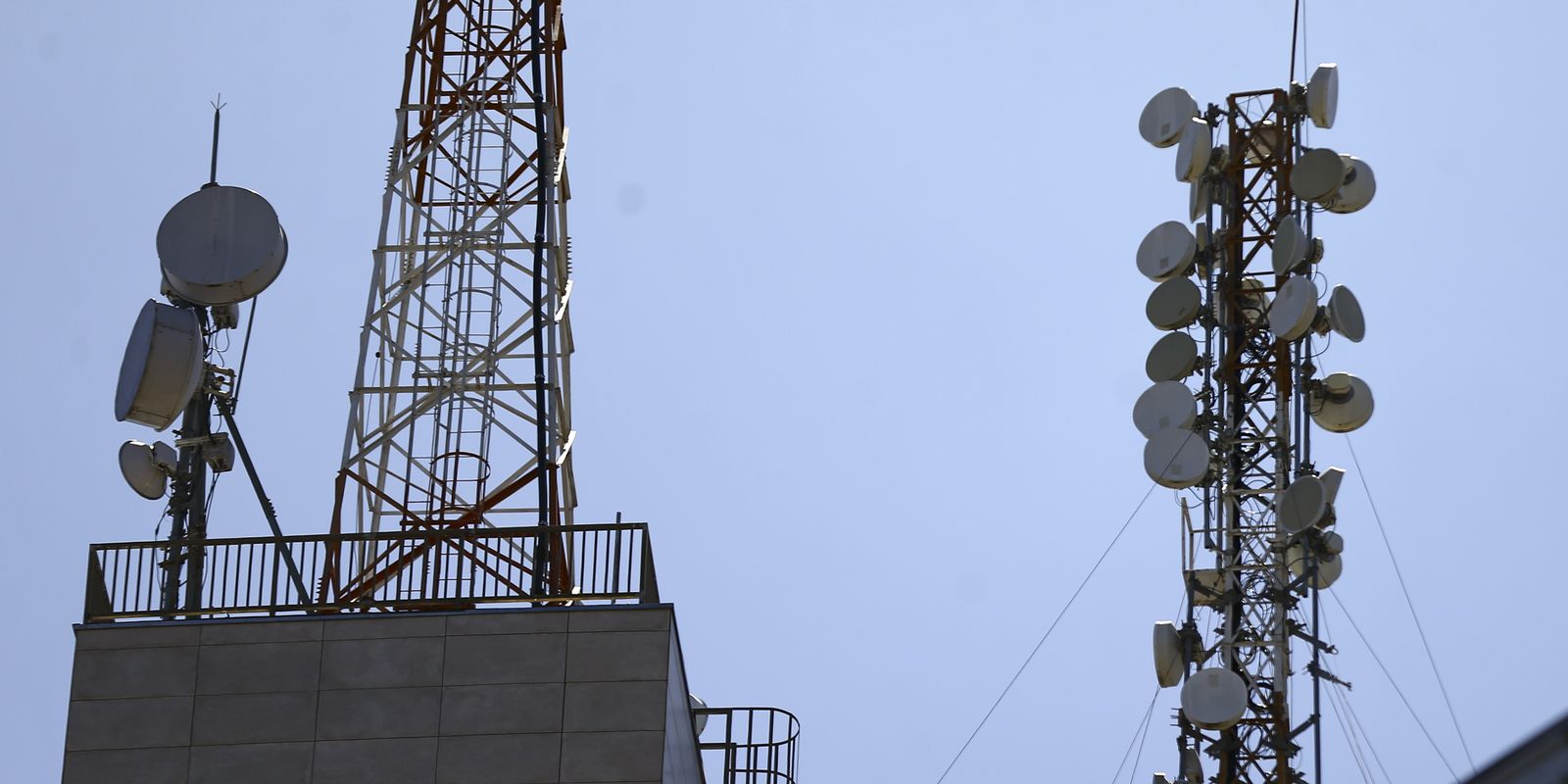Sistema de alerta para desastres naturais expõe fragilidades após incidente, apesar da tecnologia Cell Broadcast