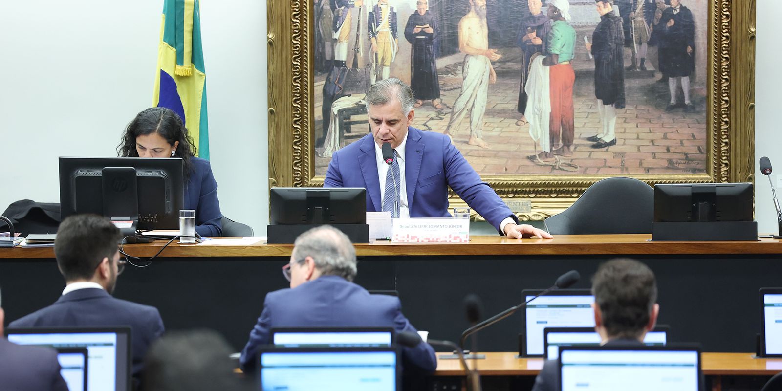 CCJ da Câmara aprova fim da aposentadoria compulsória como punição a juízes