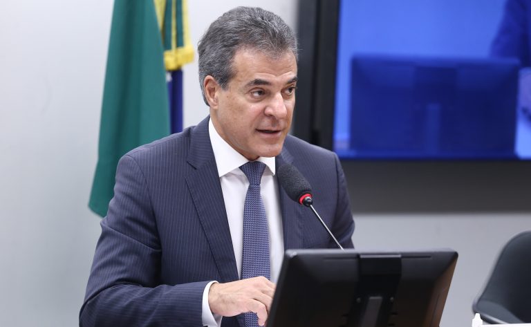 Comissão da Câmara aprova agilidade no abatimento de impostos sobre máquinas novas
