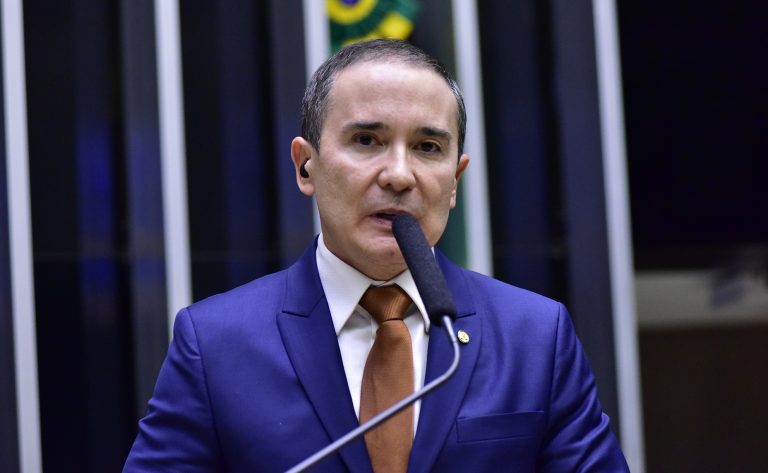 Comissão de Educação aprova priorização de recursos para escolas inclusivas e acessibilidade