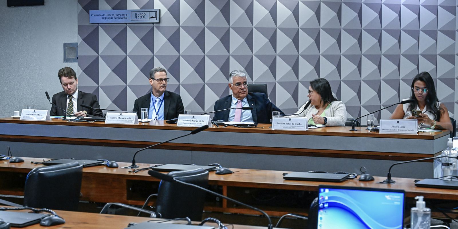 Defensores públicos demandam maior rigor na publicidade de apostas esportivas e bets