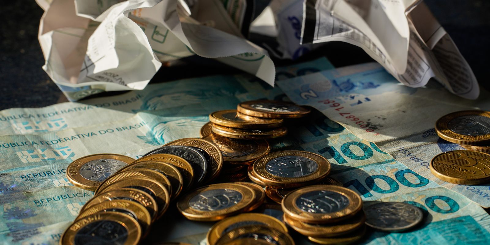 Economia brasileira avança 0,7% em maio, impulsionada pelo consumo das famílias, aponta Monitor do PIB da FGV