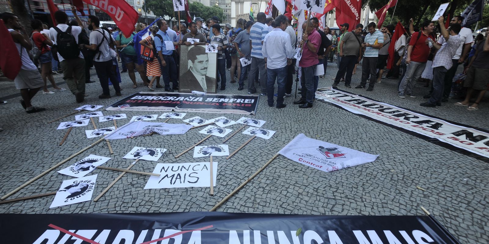 Estado pede desculpas pelo desaparecimento de Paulo de Tarso Celestino, ex-aluno da UnB, na ditadura