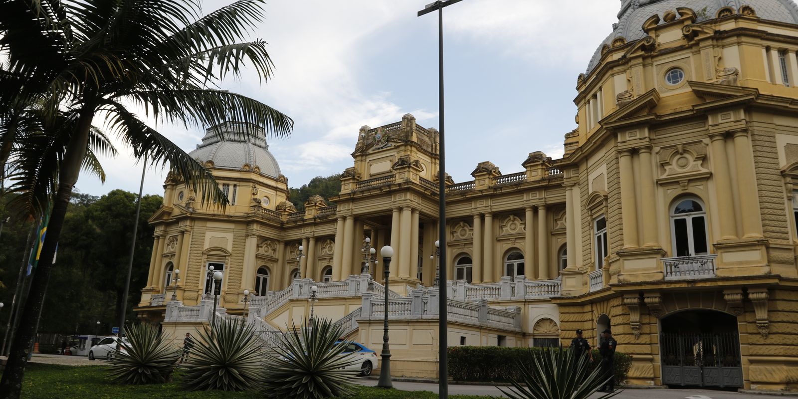 Governo do Rio exonera 30 servidores no Instituto Rio Metrópole após fraude
