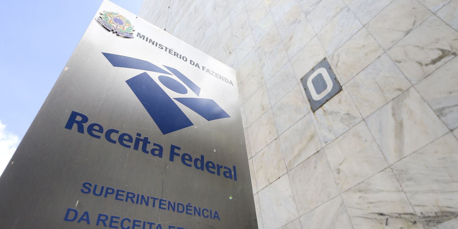 Receita reduz projeção de arrecadação do IR sobre dividendos para R$ 17,2 bilhões