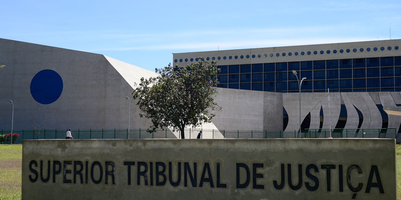 STJ autoriza retomada da cobrança de dívidas Grupo Manguinhos