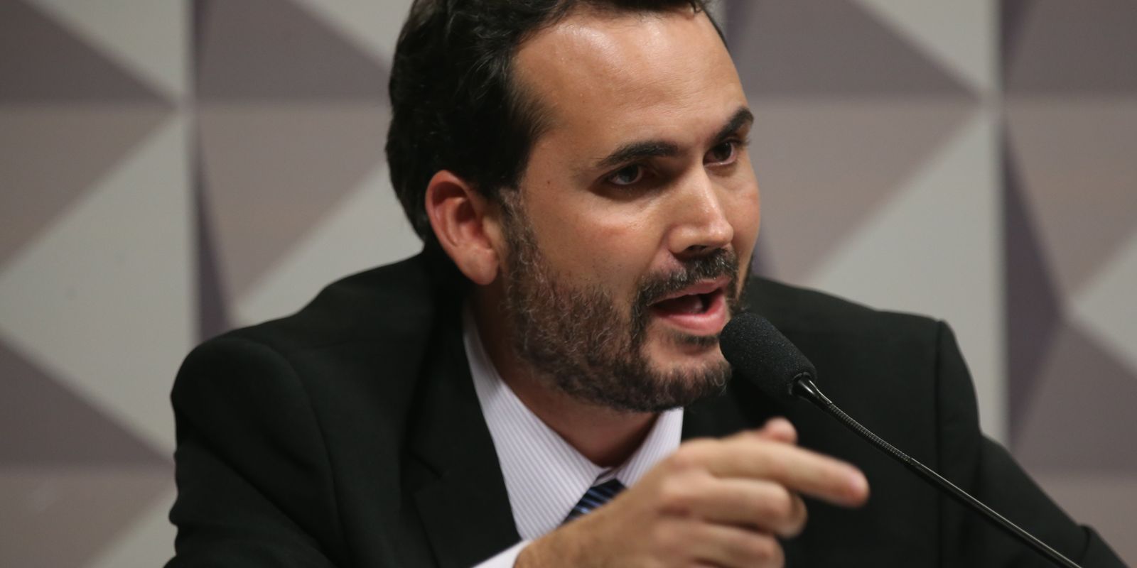 Governo descarta retomar subsídio ao diesel de R$ 0,35 por litro