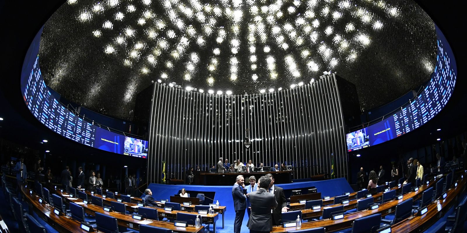 Congresso Nacional retoma atividades com pauta reduzida pelas eleições