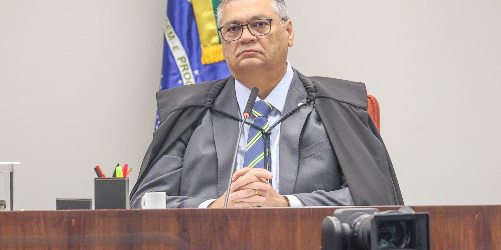 Flávio Dino afasta presidente do TCE do Maranhão por 180 dias