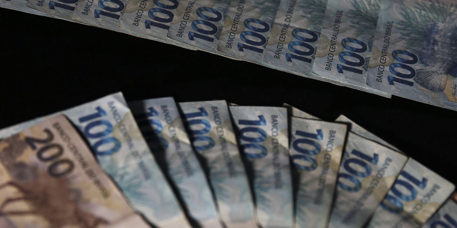 Orçamento de 2027 destina R$ 44,8 bilhões para emendas parlamentares
