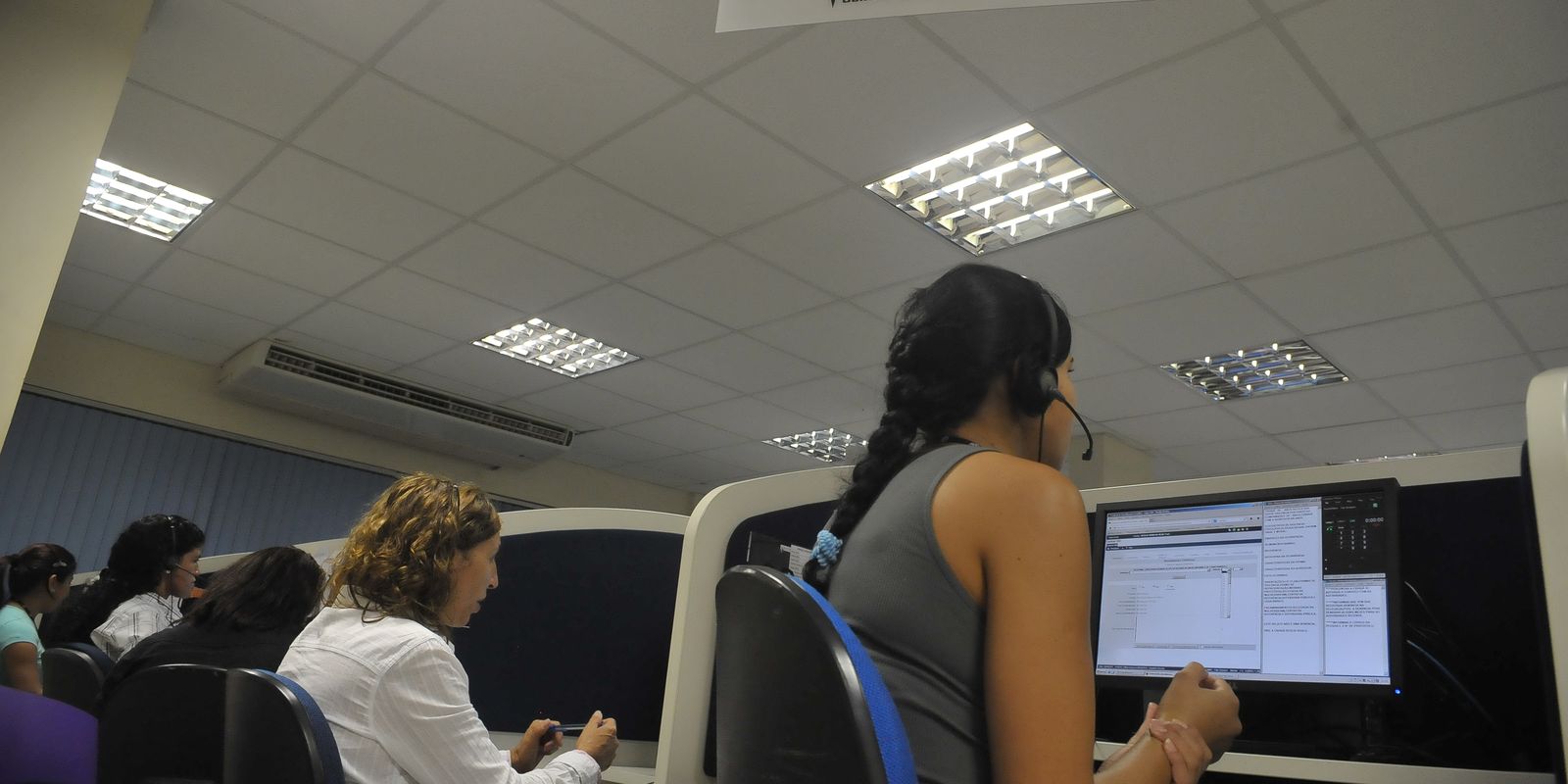 Polícia faz mais de 780 mil ações de atendimento à mulher em 2025