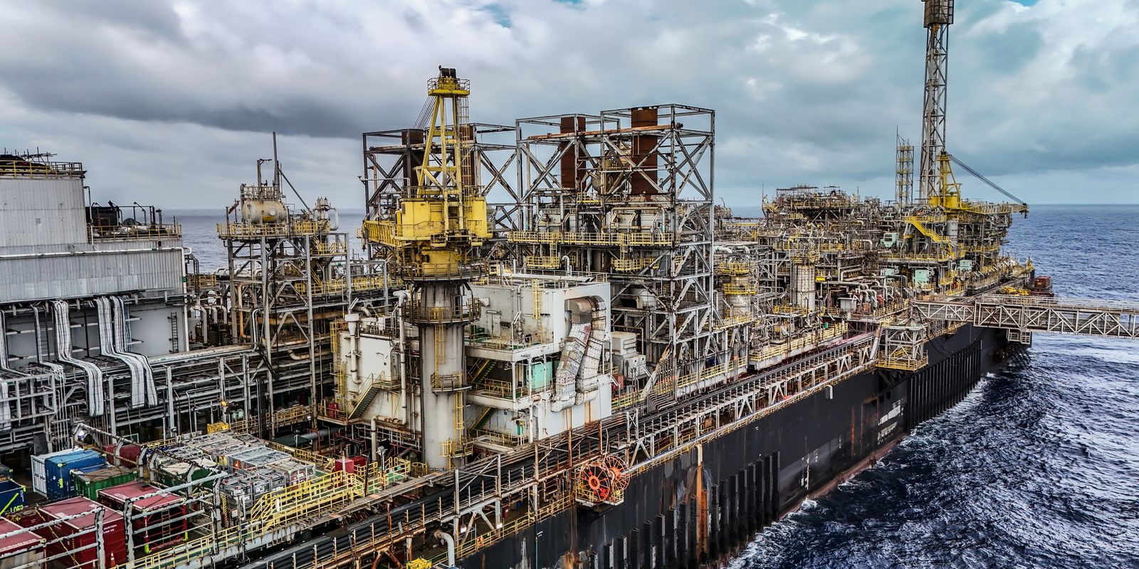 O campo de Tupi alcança recorde histórico de 4 bilhões de barris de petróleo