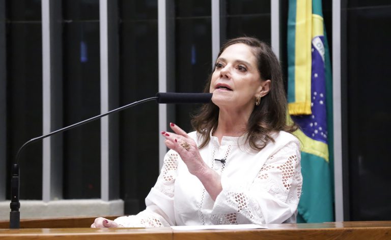 Câmara aprova reajuste na Justiça do Trabalho e cria novo fundo especial