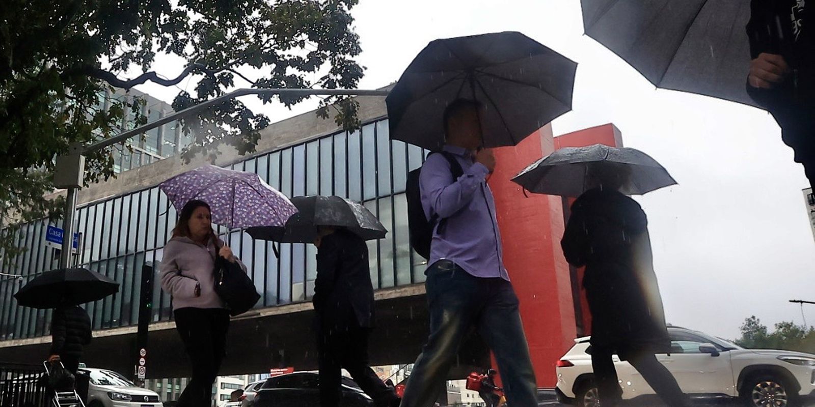 Estado de emergência decretado em cidades paulistas após chuvas intensas